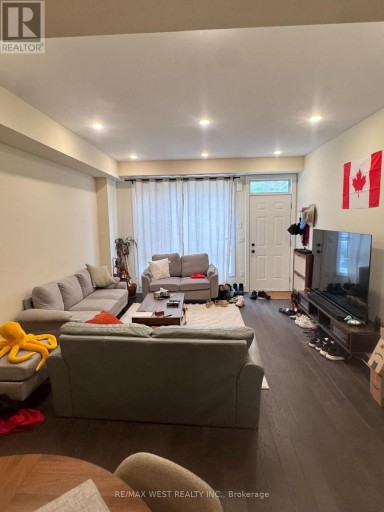 52 - 3 ELSIE LANE, Toronto (Dovercourt-Wallace Emerson-Junction), Ontario, M6P0B8