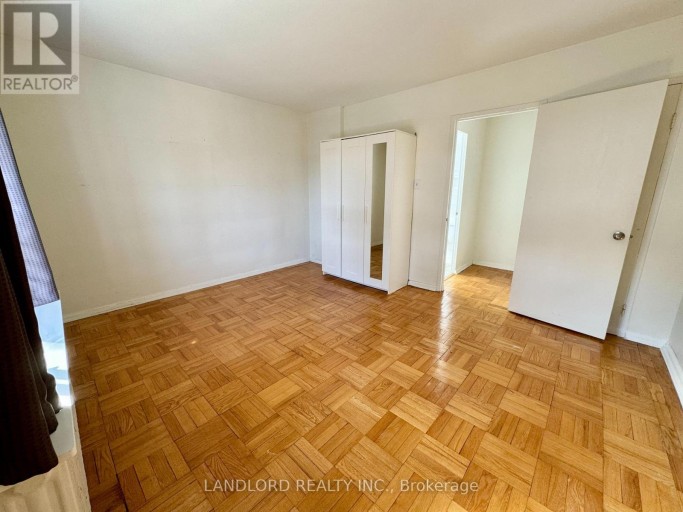 5 - 2696 LAKE SHORE BOULEVARD W, Toronto (Mimico), Ontario, M8V1G8