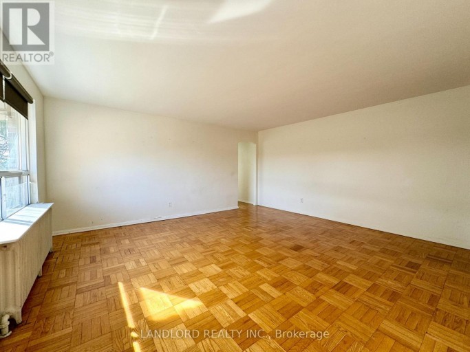 5 - 2696 LAKE SHORE BOULEVARD W, Toronto (Mimico), Ontario, M8V1G8
