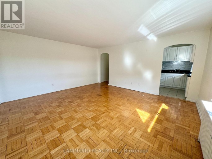 5 - 2696 LAKE SHORE BOULEVARD W, Toronto (Mimico), Ontario, M8V1G8