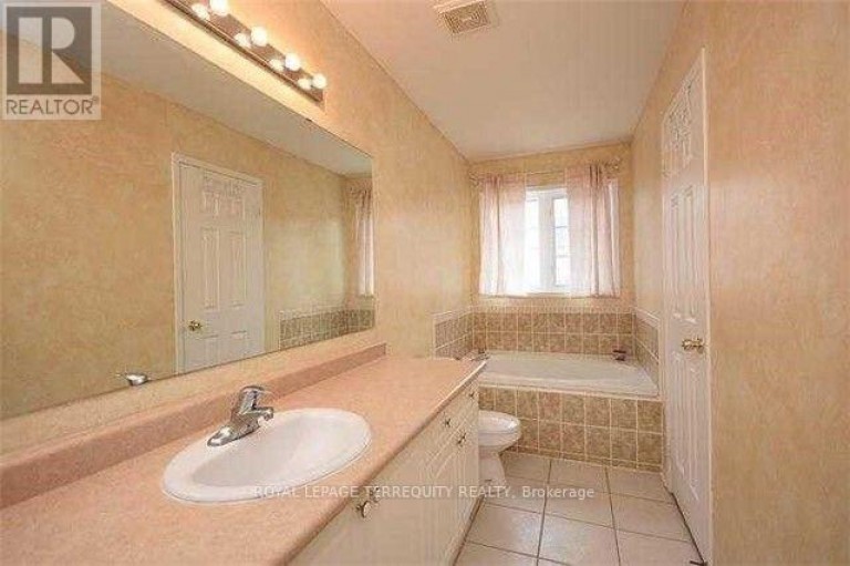 3467 SOUTHWICK STREET, Mississauga (Churchill Meadows), Ontario, L5M7L4
