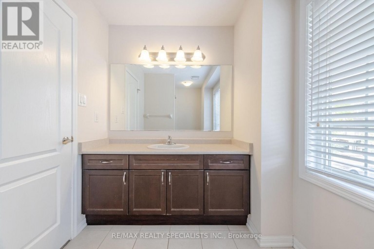 210 WOODLEY CRESCENT, Milton (WI Willmott), Ontario, L9T8B8