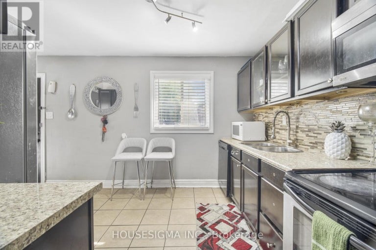 61 - 105 HANSEN ROAD N, Brampton (Madoc), Ontario, L6V3C9