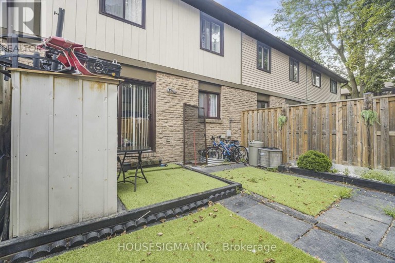 61 - 105 HANSEN ROAD N, Brampton (Madoc), Ontario, L6V3C9
