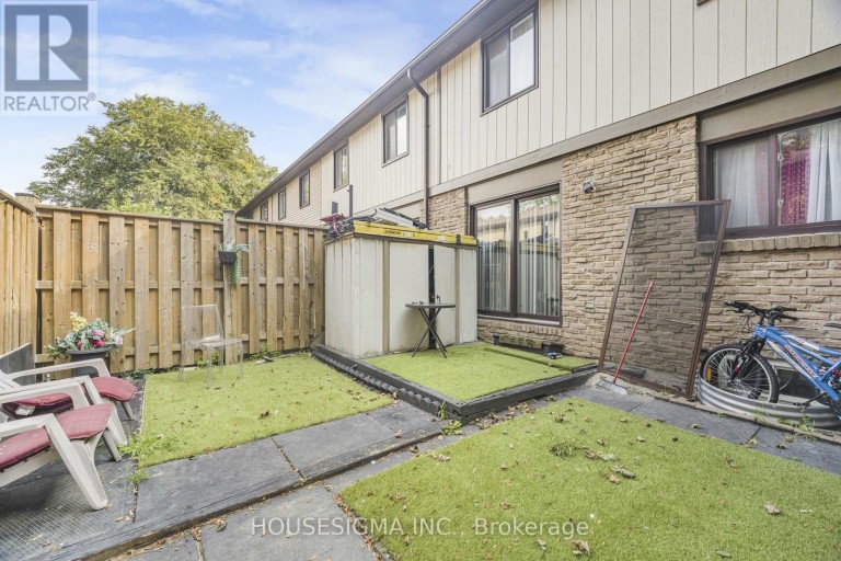 61 - 105 HANSEN ROAD N, Brampton (Madoc), Ontario, L6V3C9