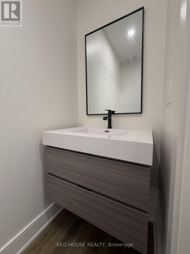 212 ELLIS AVENUE, St. Catharines (Oakdale), Ontario, L2P0H2