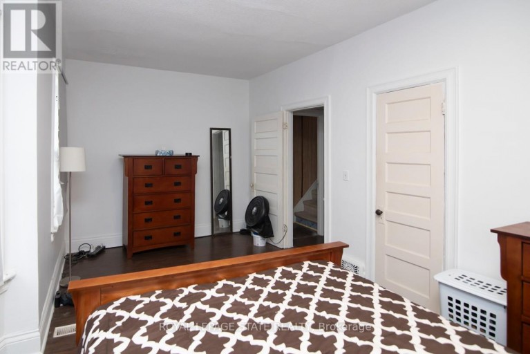 39 ARTHUR AVENUE N, Hamilton (Gibson), Ontario, L8L6C7
