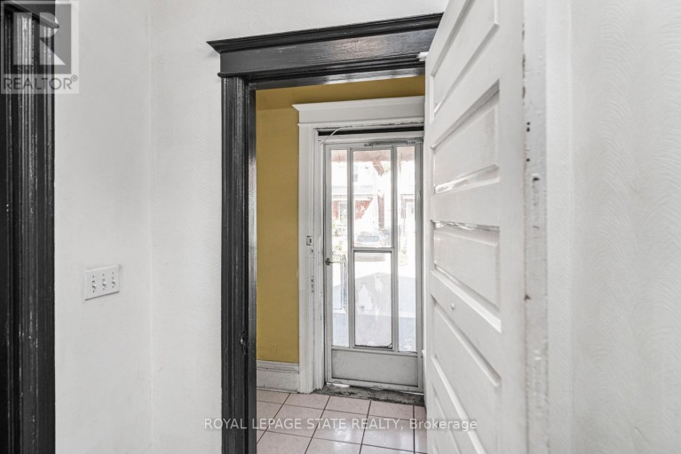 39 ARTHUR AVENUE N, Hamilton (Gibson), Ontario, L8L6C7