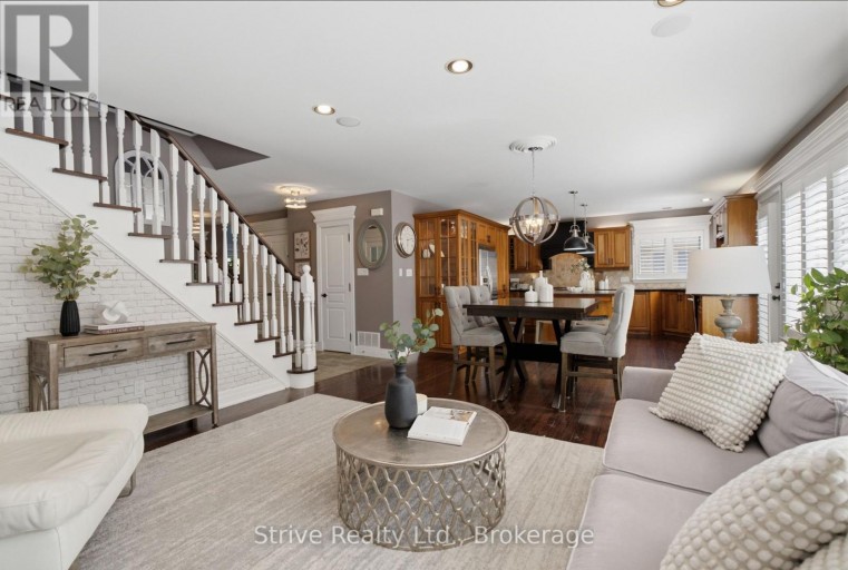 8 ROWLAND COURT, Clarington (Courtice), Ontario, L1E1Z8