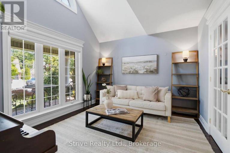 8 ROWLAND COURT, Clarington (Courtice), Ontario, L1E1Z8