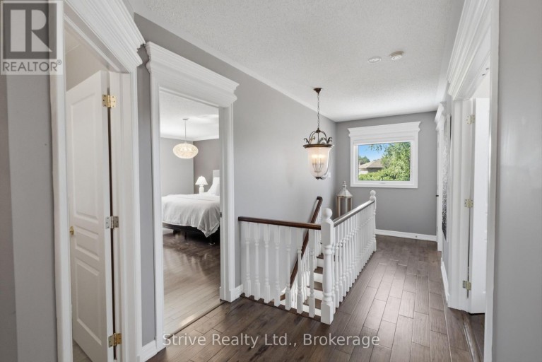 8 ROWLAND COURT, Clarington (Courtice), Ontario, L1E1Z8