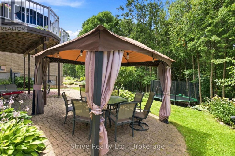 8 ROWLAND COURT, Clarington (Courtice), Ontario, L1E1Z8