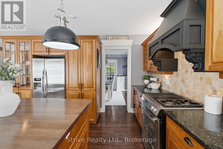 8 ROWLAND COURT, Clarington (Courtice), Ontario, L1E1Z8