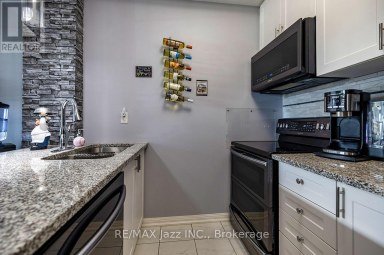 116 - 84 ASPEN SPRINGS DRIVE Clarington (Bowmanville) Ontario photo 11