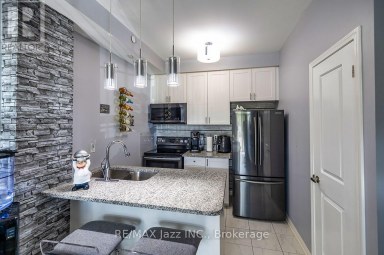 116 - 84 ASPEN SPRINGS DRIVE Clarington (Bowmanville) Ontario photo 6