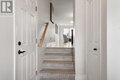 57 HILLSIDE MEADOW DRIVE Quinte West (Murray Ward) Ontario photo 11