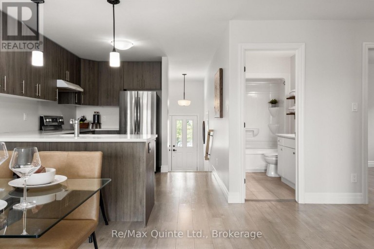 57 HILLSIDE MEADOW DRIVE, Quinte West (Murray Ward), Ontario, K8V0J5