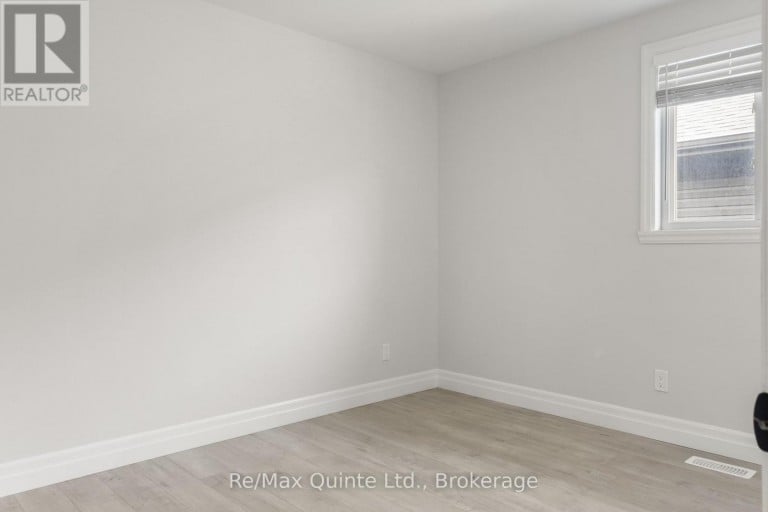 57 HILLSIDE MEADOW DRIVE, Quinte West (Murray Ward), Ontario, K8V0J5