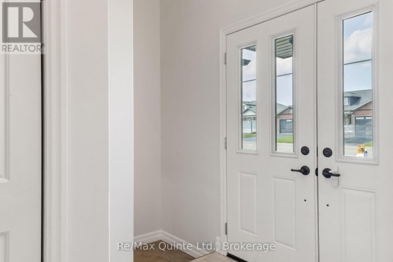 57 HILLSIDE MEADOW DRIVE, Quinte West (Murray Ward), Ontario, K8V0J5
