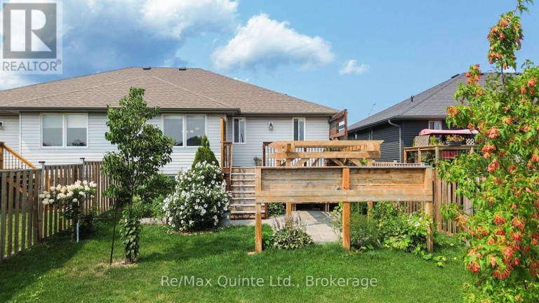 57 HILLSIDE MEADOW DRIVE, Quinte West (Murray Ward), Ontario, K8V0J5