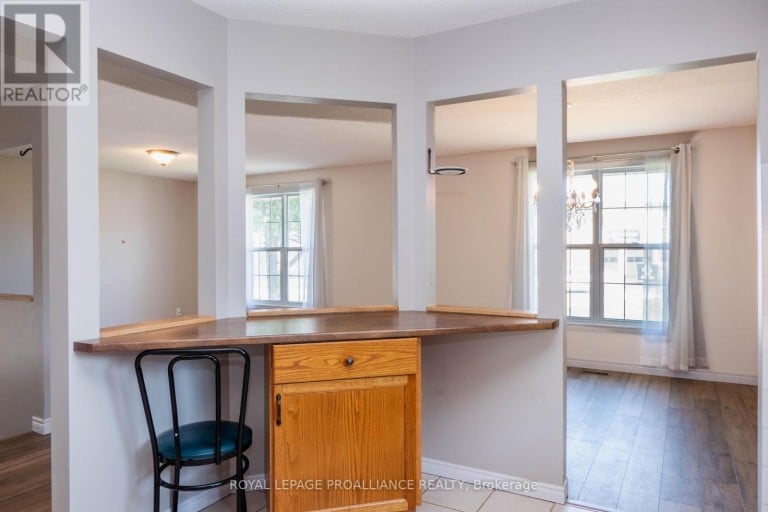 11 CARRYING PLACE ROAD, Quinte West (Trenton Ward), Ontario, K8V3E6