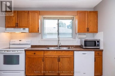 11 CARRYING PLACE ROAD Quinte West (Trenton Ward) Ontario photo 14