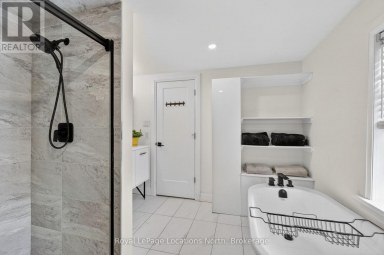 363 & 361 CEDAR STREET Collingwood Ontario photo 19