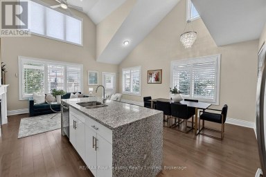 2 SHIPYARD LANE Collingwood Ontario photo 26