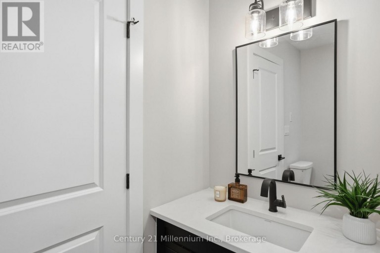 131 COURTLAND STREET, Blue Mountains, Ontario, L9Y0R4