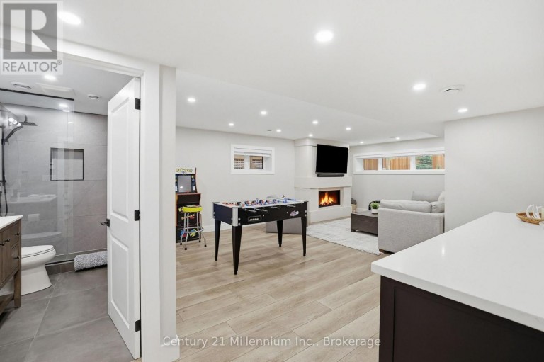 131 COURTLAND STREET, Blue Mountains, Ontario, L9Y0R4