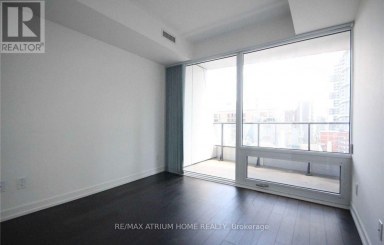 1517 - 85 WOOD STREET Toronto (Church-Yonge Corridor) Ontario photo 4