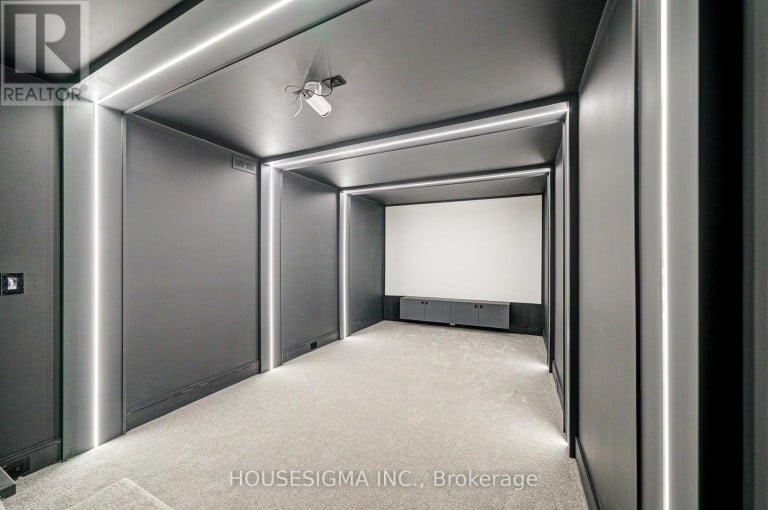 151 DEWBOURNE AVENUE, Toronto (Humewood-Cedarvale), Ontario, M6C1Z1