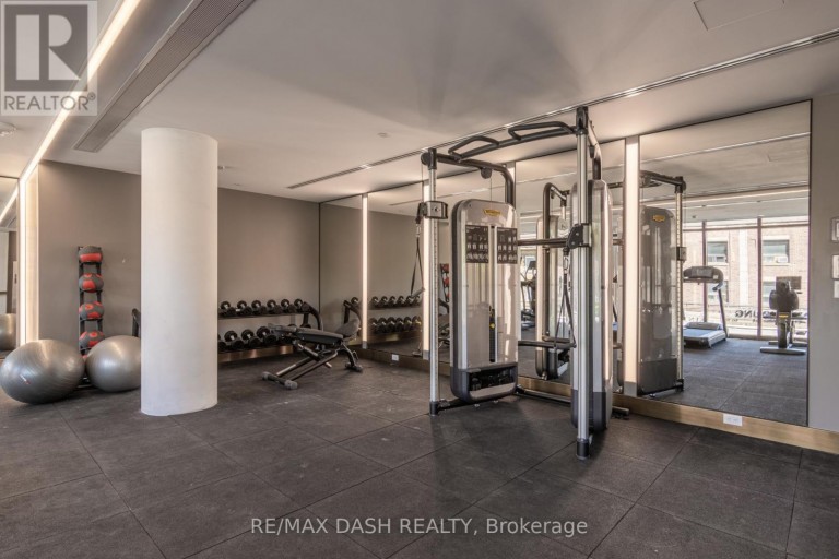 310 - 151 AVENUE ROAD, Toronto (Annex), Ontario, M5R2H7