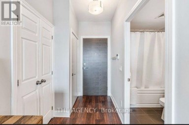 1504 - 35 BRIAN PECK CRESCENT Toronto (Thorncliffe Park) Ontario photo 4