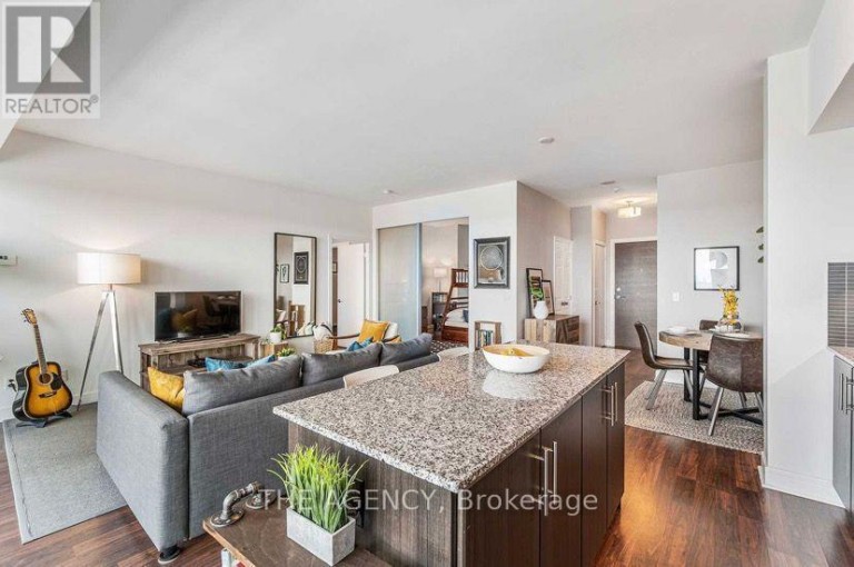 1504 - 35 BRIAN PECK CRESCENT, Toronto (Thorncliffe Park), Ontario, M4G0A5
