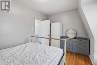 15 MYRTLE AVENUE Toronto (South Riverdale) Ontario photo 21