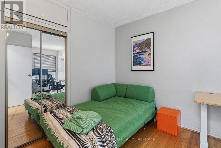 15 MYRTLE AVENUE, Toronto (South Riverdale), Ontario, M4M2A3