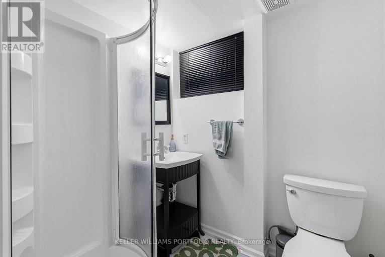 15 MYRTLE AVENUE, Toronto (South Riverdale), Ontario, M4M2A3