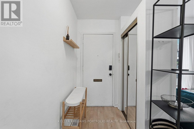 15 MYRTLE AVENUE, Toronto (South Riverdale), Ontario, M4M2A3