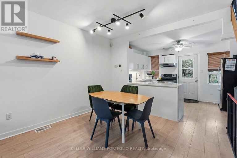 15 MYRTLE AVENUE, Toronto (South Riverdale), Ontario, M4M2A3