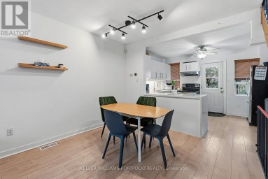 15 MYRTLE AVENUE Toronto (South Riverdale) Ontario photo 7