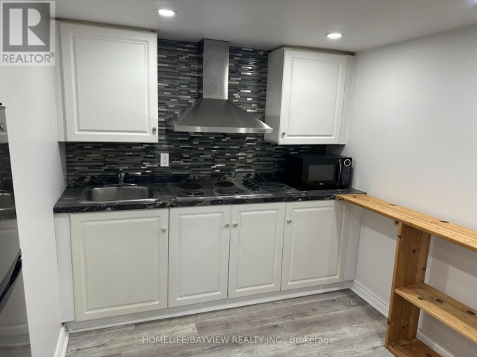 36 ROSANNA(LOWER LEVEL) CRESCENT, Vaughan (Maple), Ontario, L6A2T3