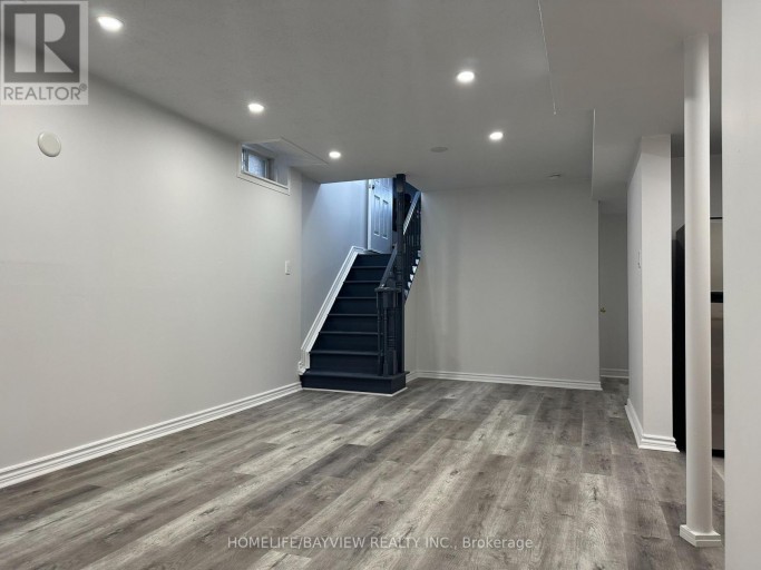 36 ROSANNA(LOWER LEVEL) CRESCENT, Vaughan (Maple), Ontario, L6A2T3