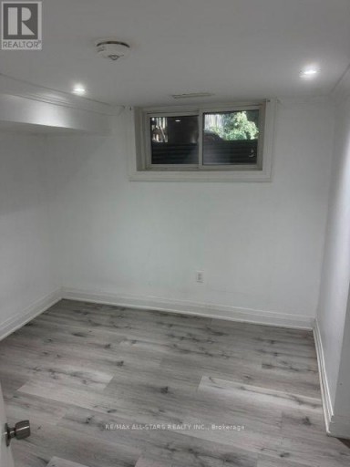 252 TAYLOR MILLS DRIVE S, Richmond Hill (Crosby), Ontario, L4C2S6