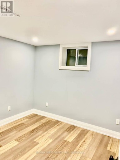 BASEMENT - 5 MCDONALD DRIVE, Aurora (Aurora Heights), Ontario, L4G2T4