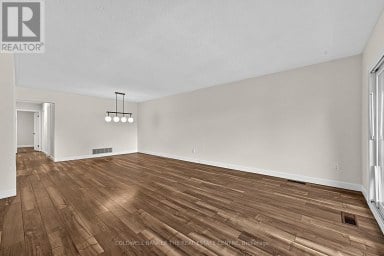 39 HIGHCROFT ROAD Barrie (Allandale Heights) Ontario photo 4