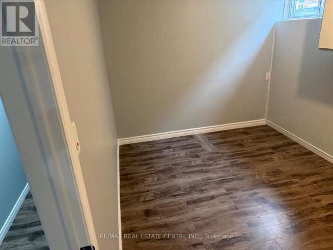 BSMT - 33 PROUSE DRIVE, Brampton (Brampton North), Ontario, L6V3A3