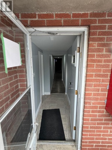 BSMT - 33 PROUSE DRIVE, Brampton (Brampton North), Ontario, L6V3A3