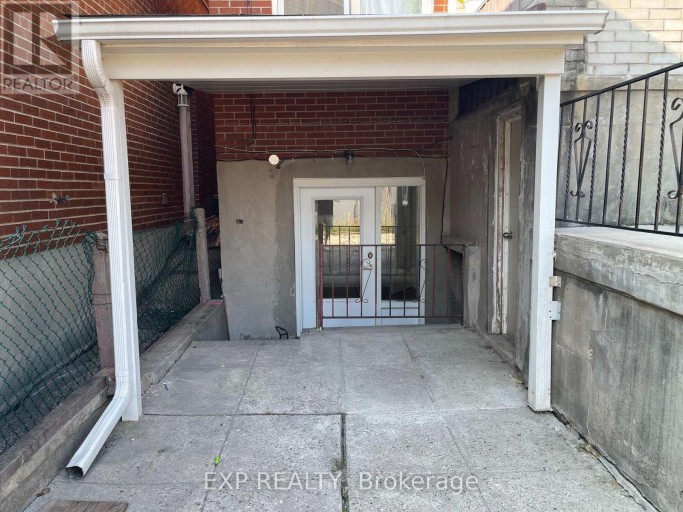 41 BLOEM AVENUE, Toronto (Caledonia-Fairbank), Ontario, M6E1S2