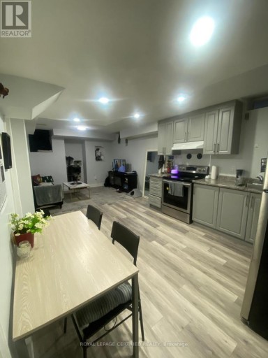 33 TRURO CIRCLE, Brampton (Northwest Brampton), Ontario, L7A0C4